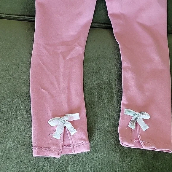 Cupcakes & Cashmere Set with Cream and Pink Accents. Size 3-4 Years. - Picture 4 of 4